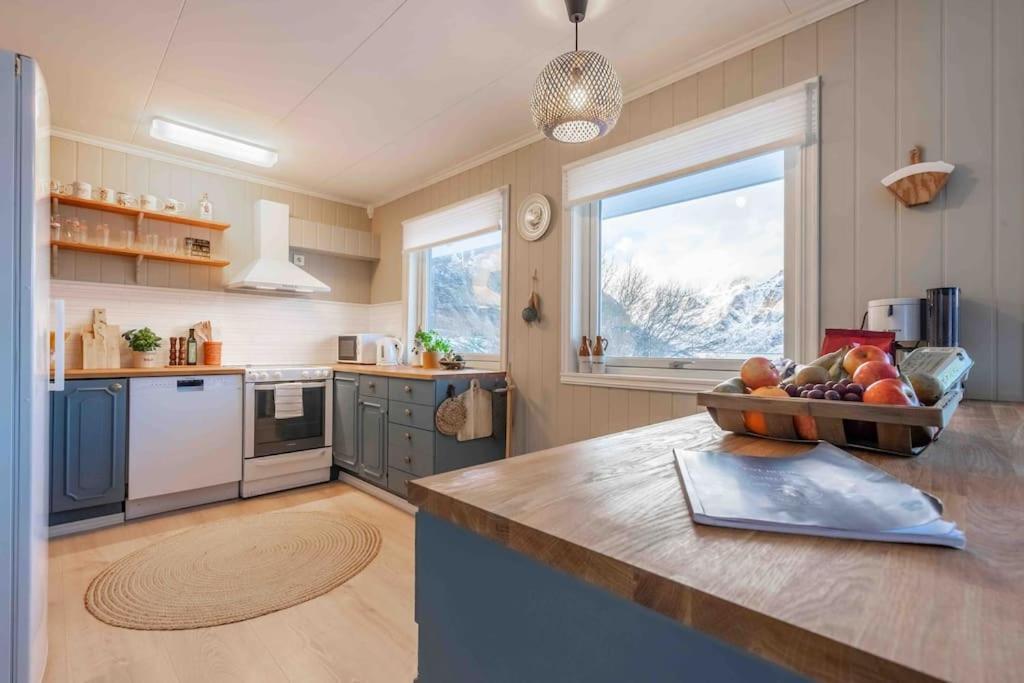 Sundet Lofoten Holiday House Villa Sund  Ngoại thất bức ảnh