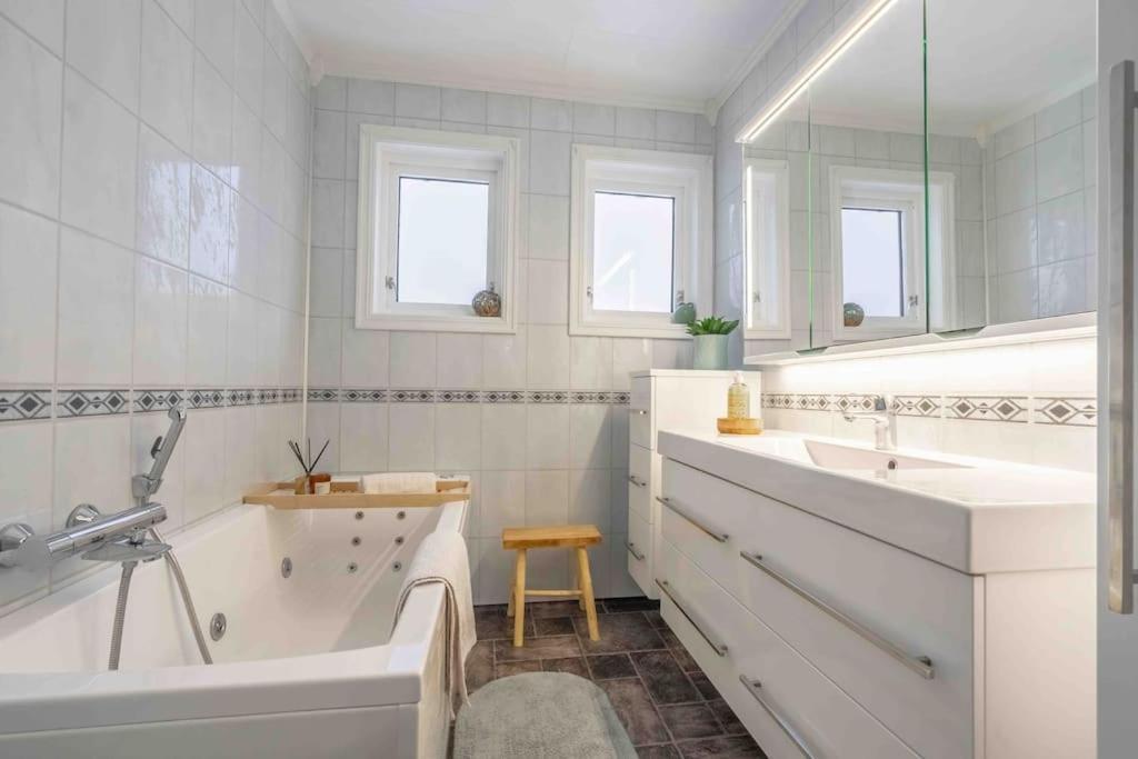 Sundet Lofoten Holiday House Villa Sund  Ngoại thất bức ảnh